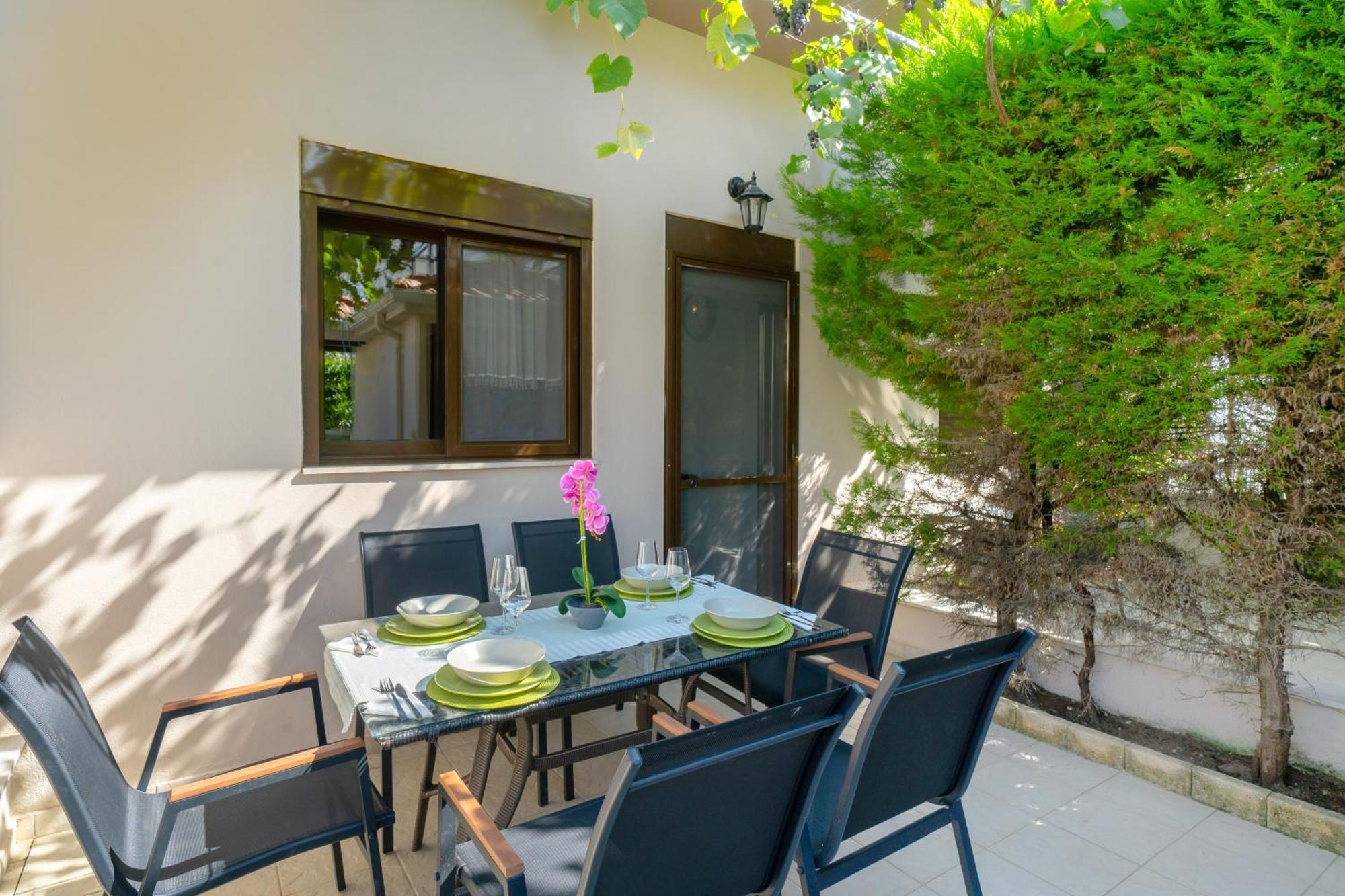Golden Sunrise Apartments Chrysi Ammoudia Exterior foto